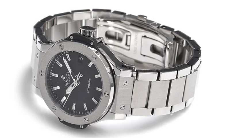(HUBLOT)ウブロ ビッグバン スチール セラミック 365.SM.1770.LR 時計 激安 スーパーコピー