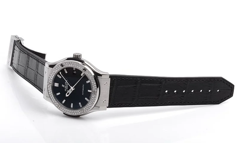 (HUBLOT)ウブロ スーパーコピー 時計 クラシック フュージョン ジルコニウム ダイヤモンド 511.ZX.1170.RX.1104