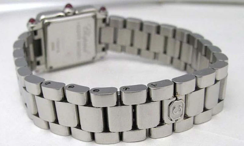 (CHOPARD)ショパール 時計 コピー ハッピースポーツスクエアミニ 27/8893-3024 (CHOPARD)ショパール 時計 コピー ハッピースポーツスクエアミニ 27/8893-3024